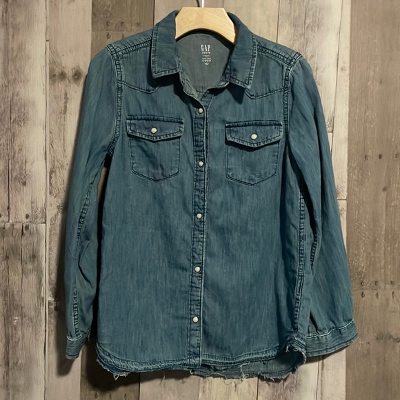 GAP KIDS- Girls denim chambray shirt- Size medium - Picture 1 of 5